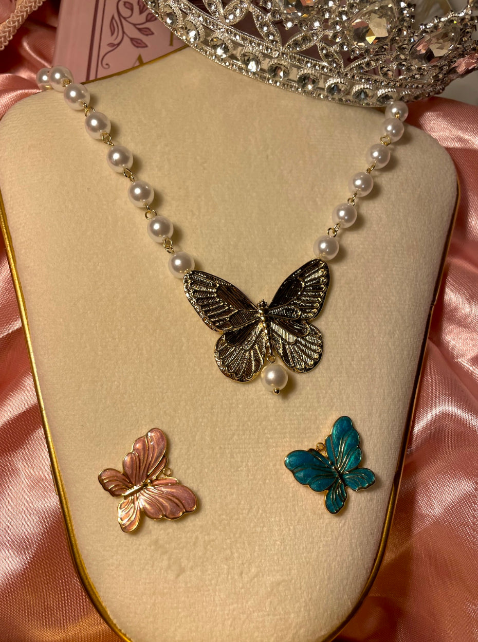 Collier Queen B 🦋✨