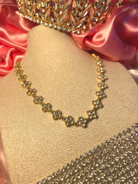 Collier Boss Lady Doré ✨